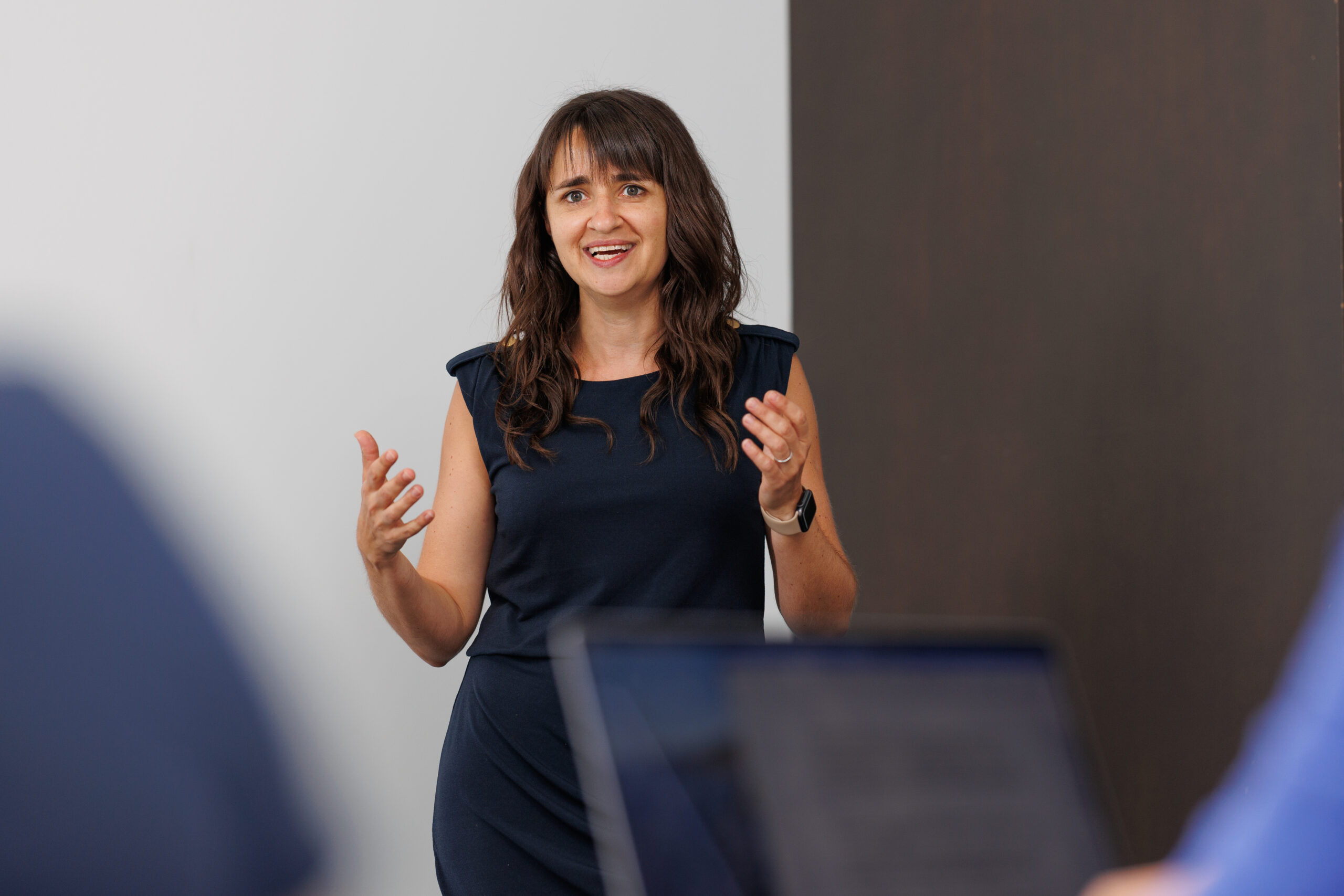 Woman teaches in a seminar room