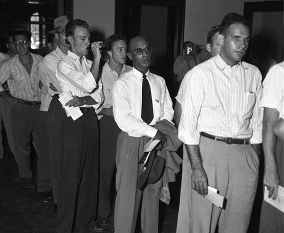 Heman Sweattin line to register for classes in 1950.