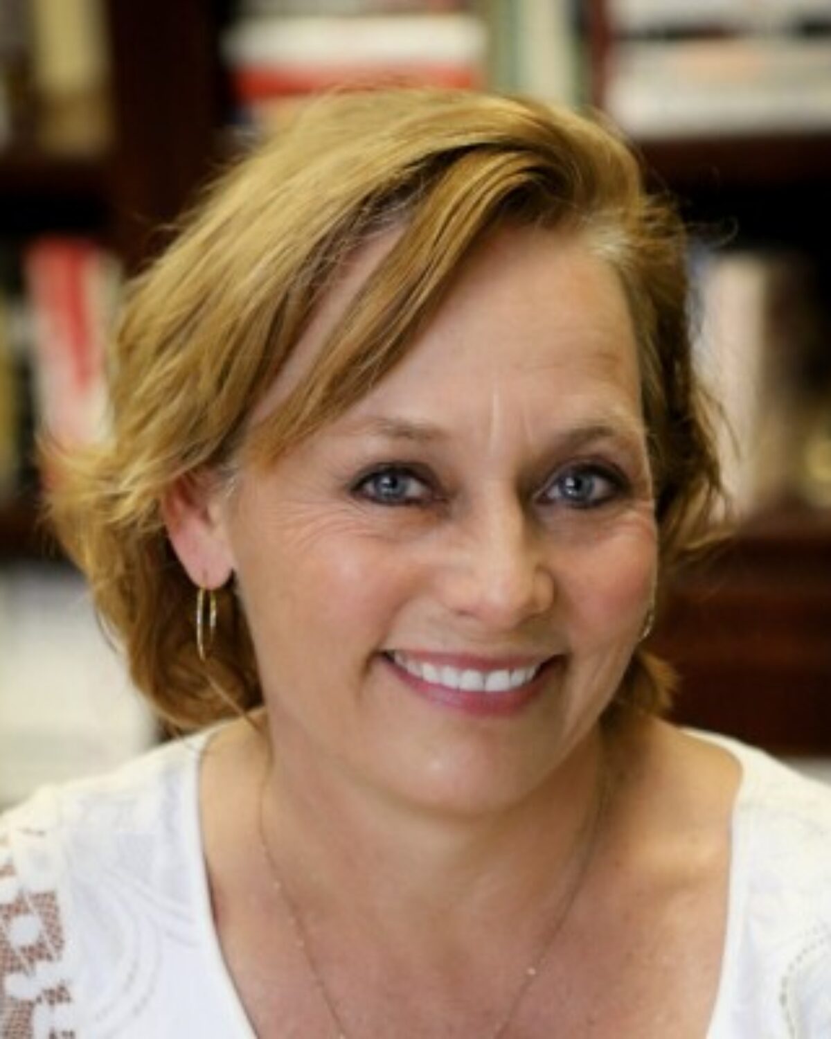 Lisa Anderson Headshot