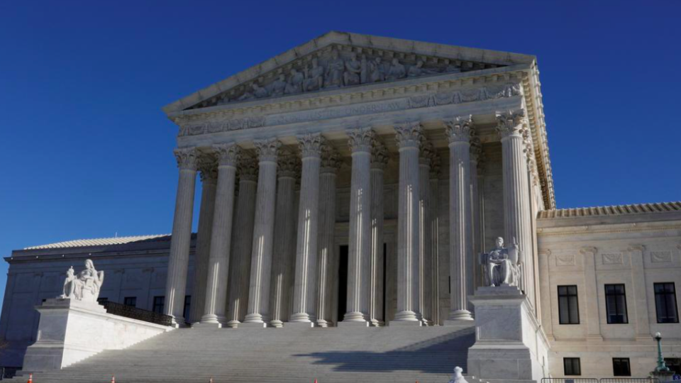 The U.S. Supreme Court building in Washington, U.S., December 17, 2020.