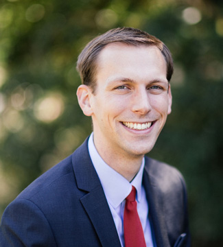 headshot - Mark Kubisch