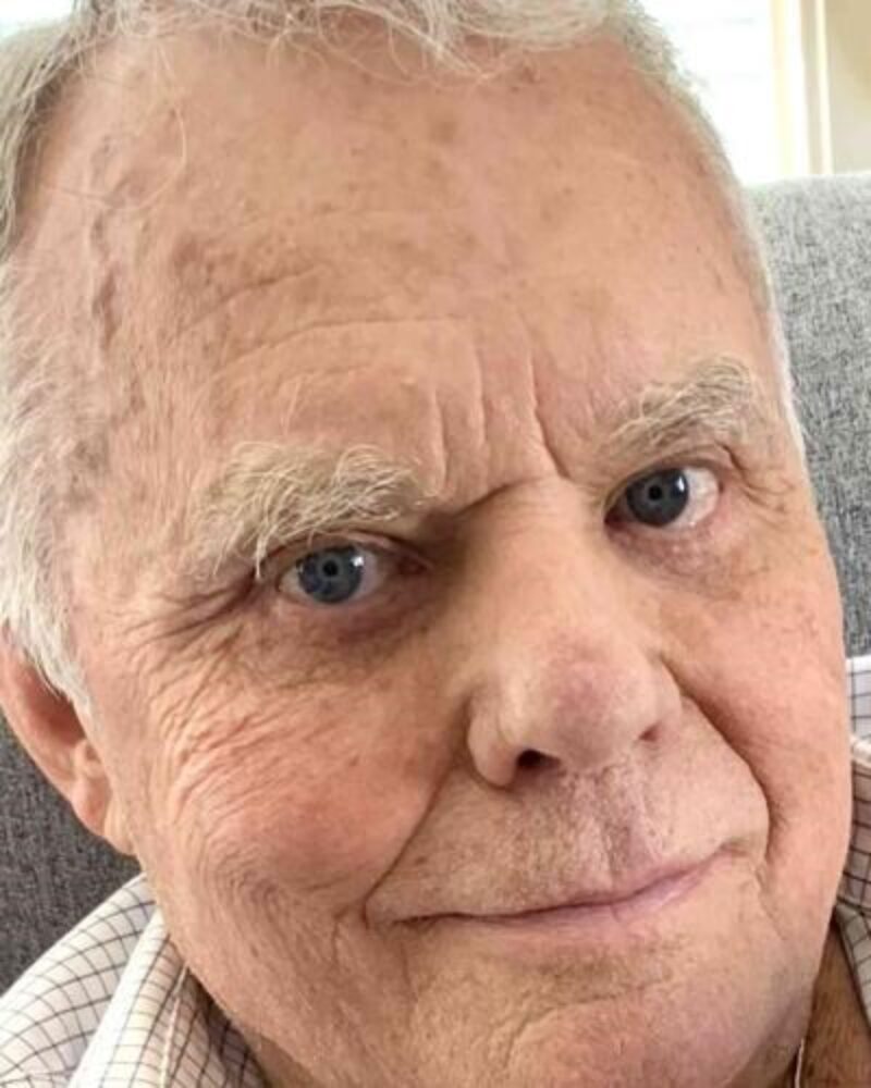 Stephen Lawrence Jenks Headshot