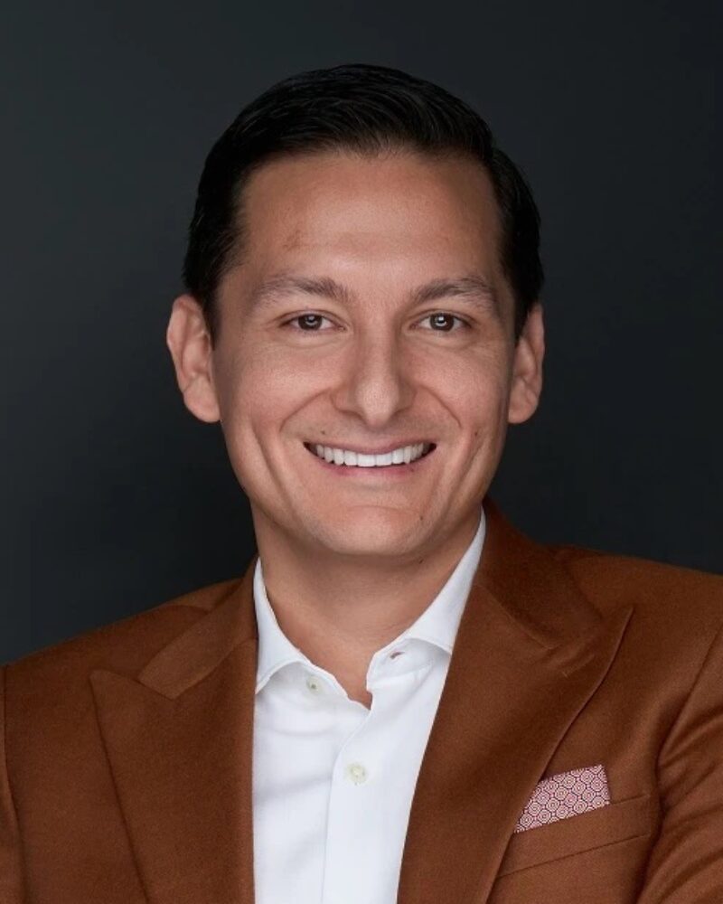 A headshot of Omar Ochoa '11.