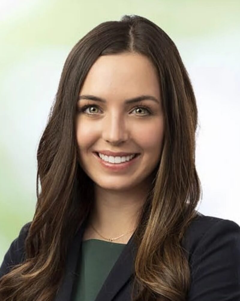 Corinne Sullins Davis Headshot