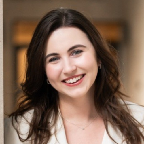 Katherine Spry headshot