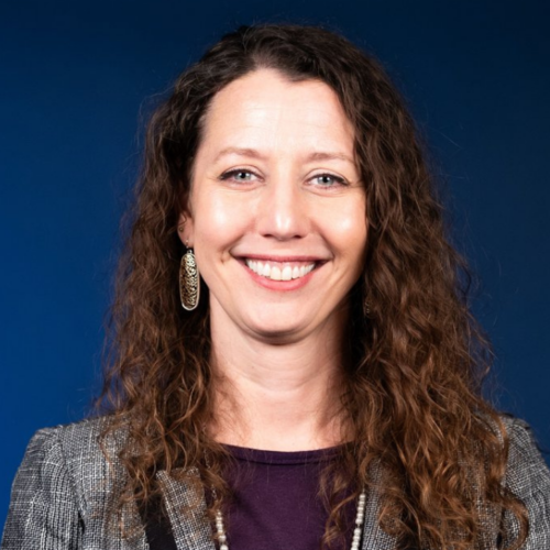 Amy Davis headshot
